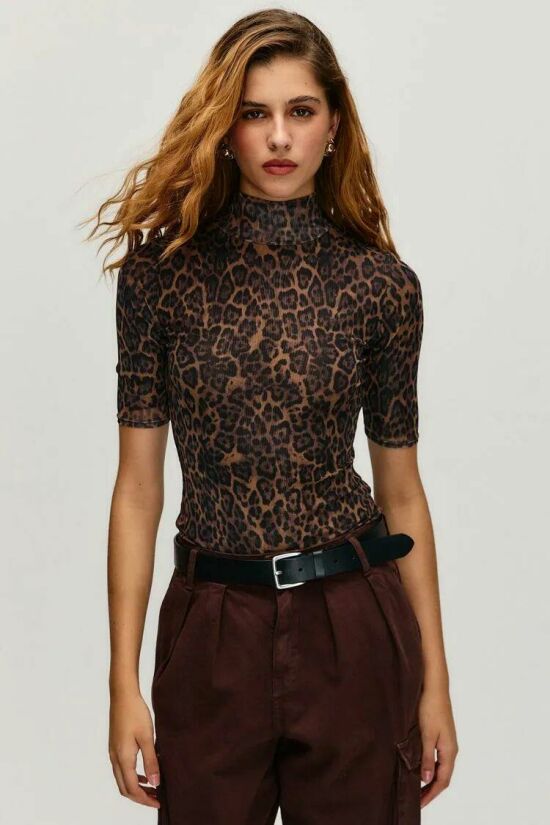 Imagem de Blusa Micaela Urban Wild Le Blog